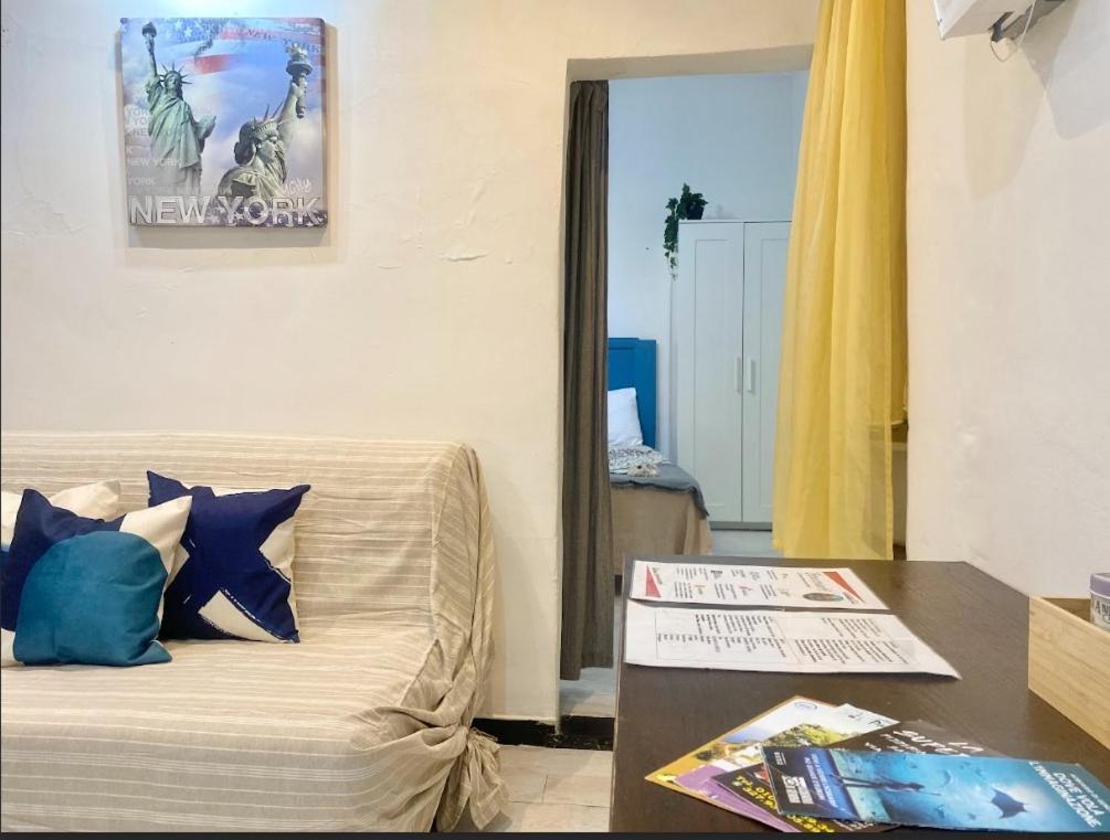 Del Duca Apartment *
