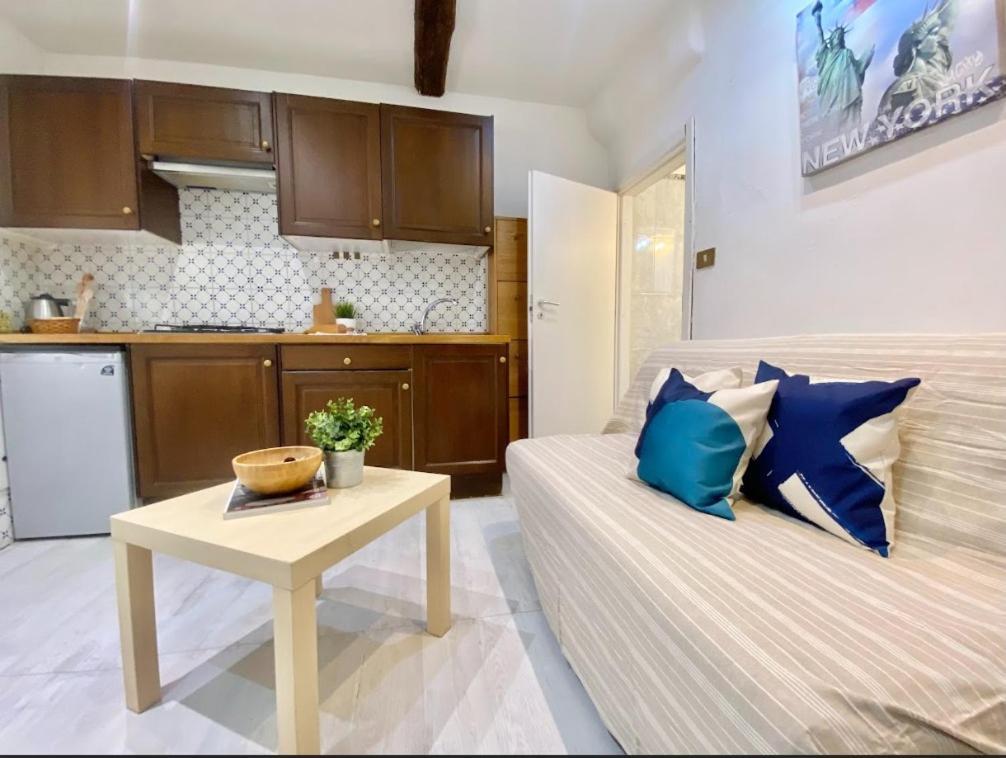 Del Duca Apartment Genua